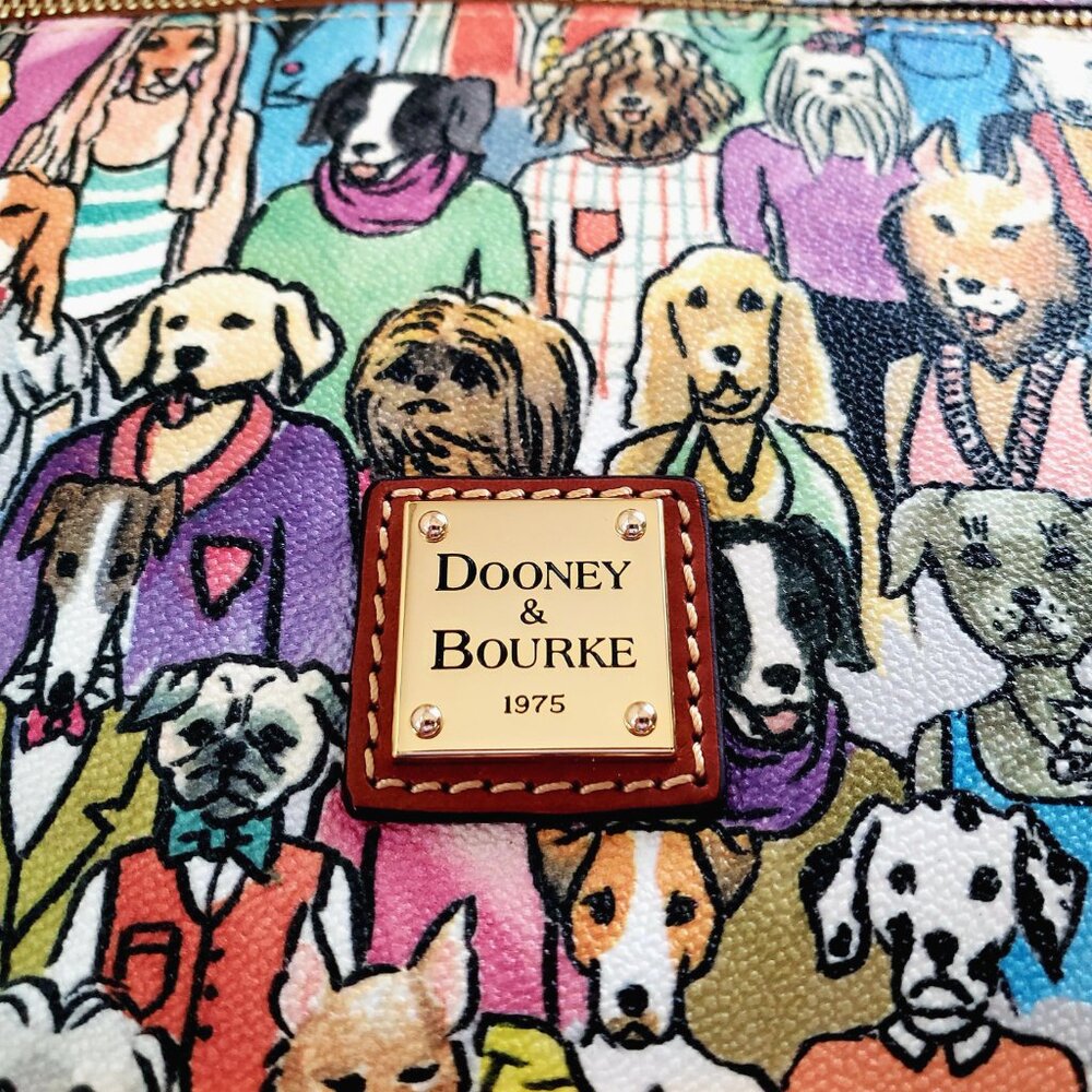 RARE EXCLUSIVE Dooney & Bourke Novelty Dog Puppy Collage Zip Tote